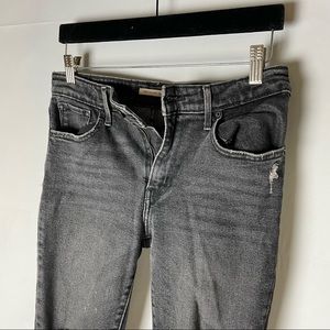 Levi’s black skinny jeans